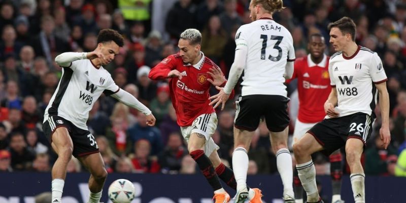 Dự đoán tỷ số và soi kèo trận đấu Fulham vs Manchester United