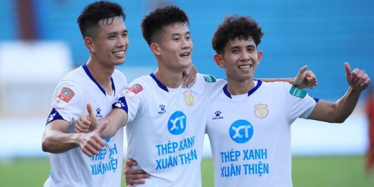 CLB bóng đá Thép Xanh Nam Định